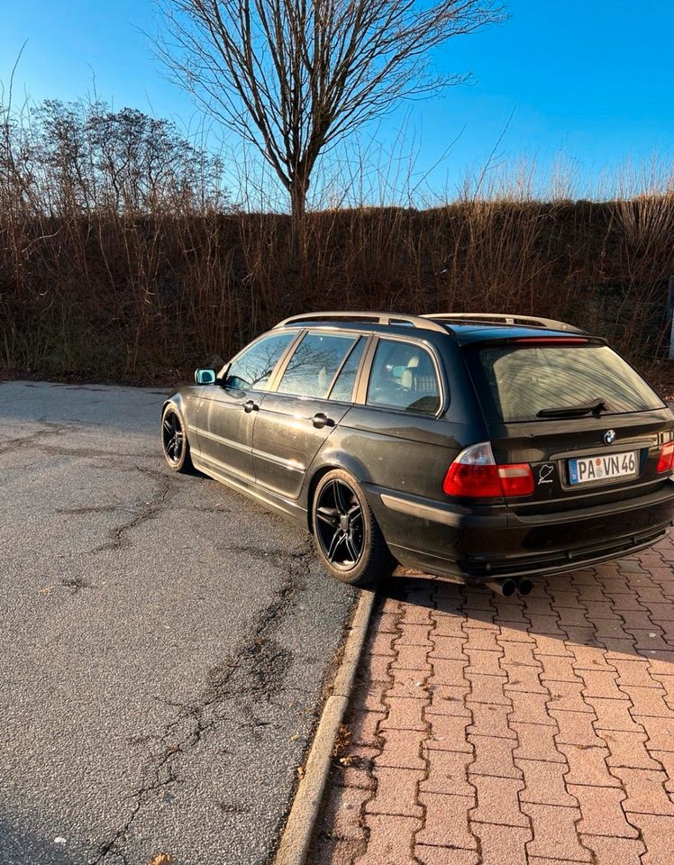 BMW E46 325i in Schechen
