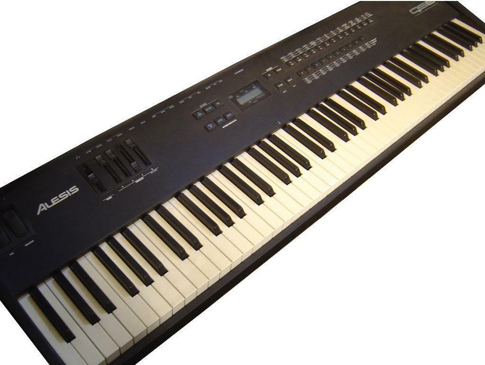 E-Piano mieten ALESIS QS-8,excellente Hammermech. (eine d.besten in Frankfurt am Main