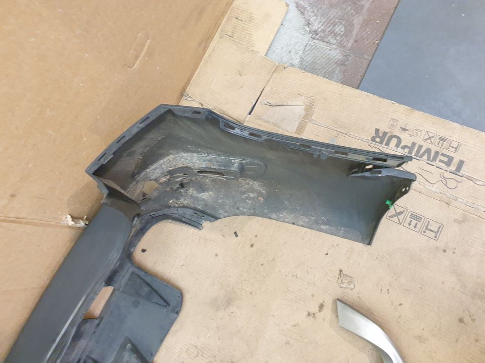 Volvo XC70 Heck-Stoßstange hinten Diffusor 30779543 in Nordrhein-Westfalen  - Bergkamen, Ersatz- & Reparaturteile