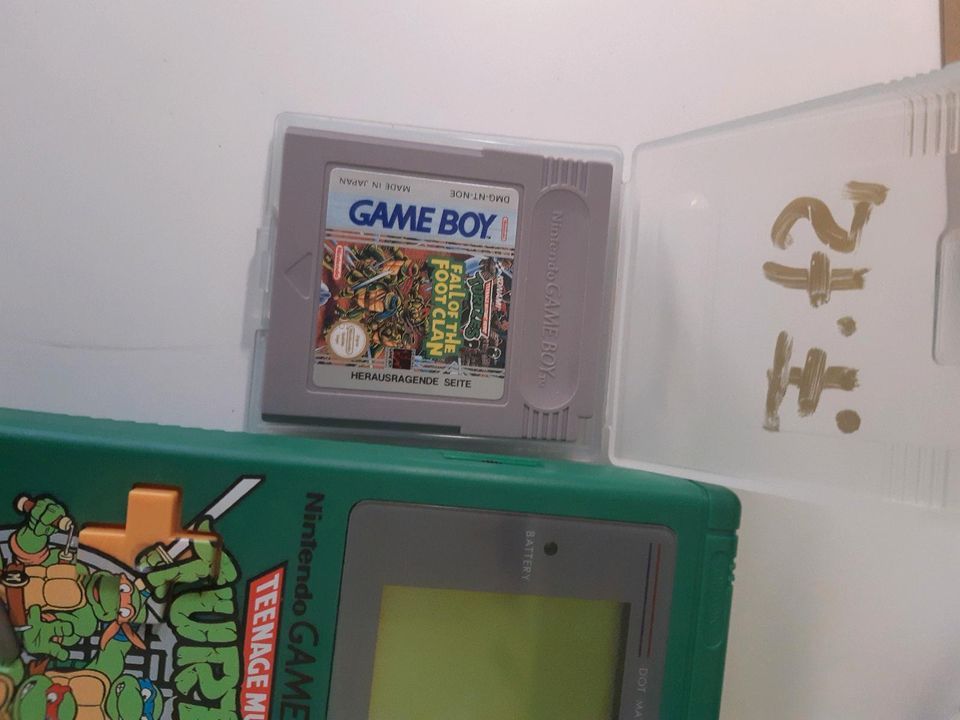 Nintendo Gameboy classic turtles Design mit turtles 1 und 2 in Schwerte
