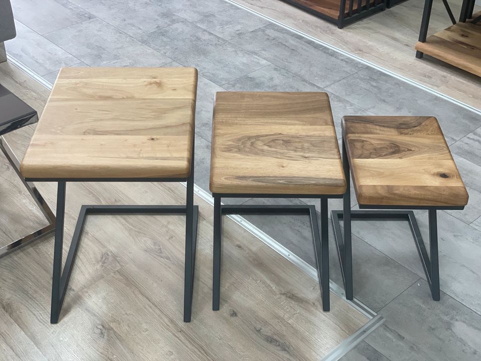 MASSIV HOLZ BEISTELLTISCH COUCHTISCH TISCH 3er SET in Berlin