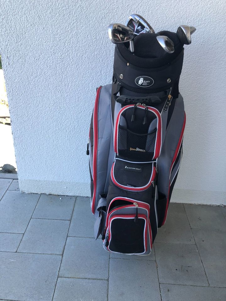 Golfbag mit Schlägern in Creußen