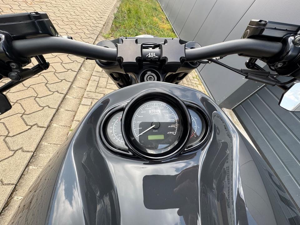 Harley-Davidson Night Rod Special Custombike UNIKAT NLC BBC in Isernhagen