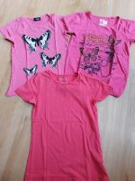 5 T-Shirts Gr.128 Trendfarbe pink, Schmetterlinge, Katzen Sachsen - Neukirchen/Erzgeb Vorschau