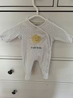 Strampler/ Schlafanzug Mini Baby Gr. 50 Newborn Bayern - Erlangen Vorschau