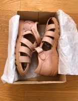 Pom Pom Sandalen Leder rosa Sterne Gr. 29 Niedersachsen - Evessen Vorschau