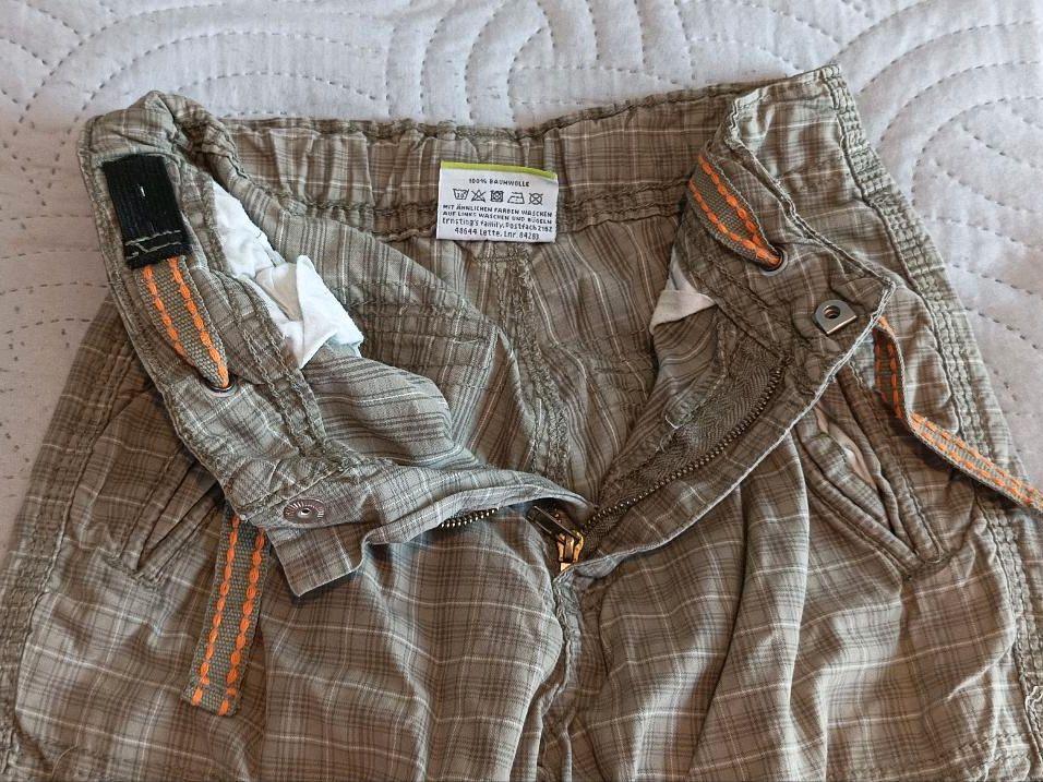 Kinder Hose / Shorts (2 in 1) Gr. 116 für 3,50€ in Brilon