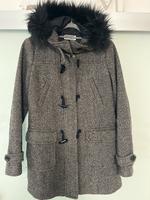 Esprit Damen Winterjacke gr. 40 Hessen - Groß-Gerau Vorschau