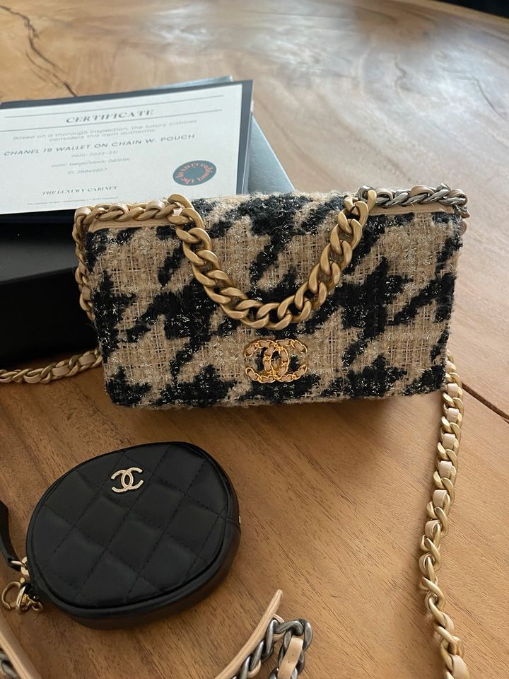 Chanel 19 Wallet on Chain Woc Karl Lagerfeld 2019 Hahnentritt in Kelkheim