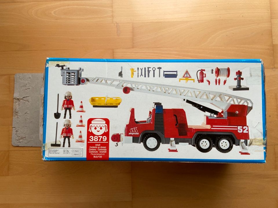 Playmobil 3879 Feuerwehr-Leiterwagen mit Blinklicht in Greifenstein