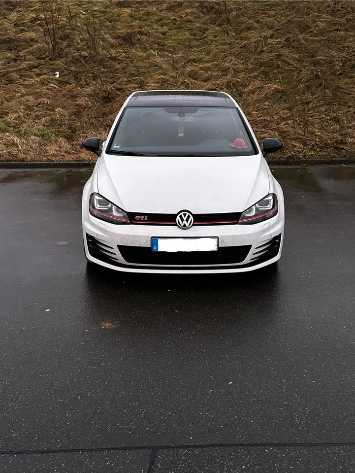 Golf 7 GTI DSG - Standheizung - Pano - HG Motorsport in Langelsheim