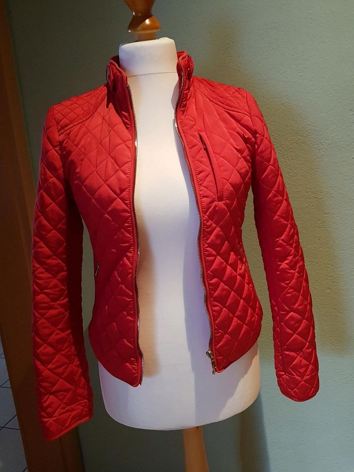 Zara Jacke gr.S rot Damen in Weinheim