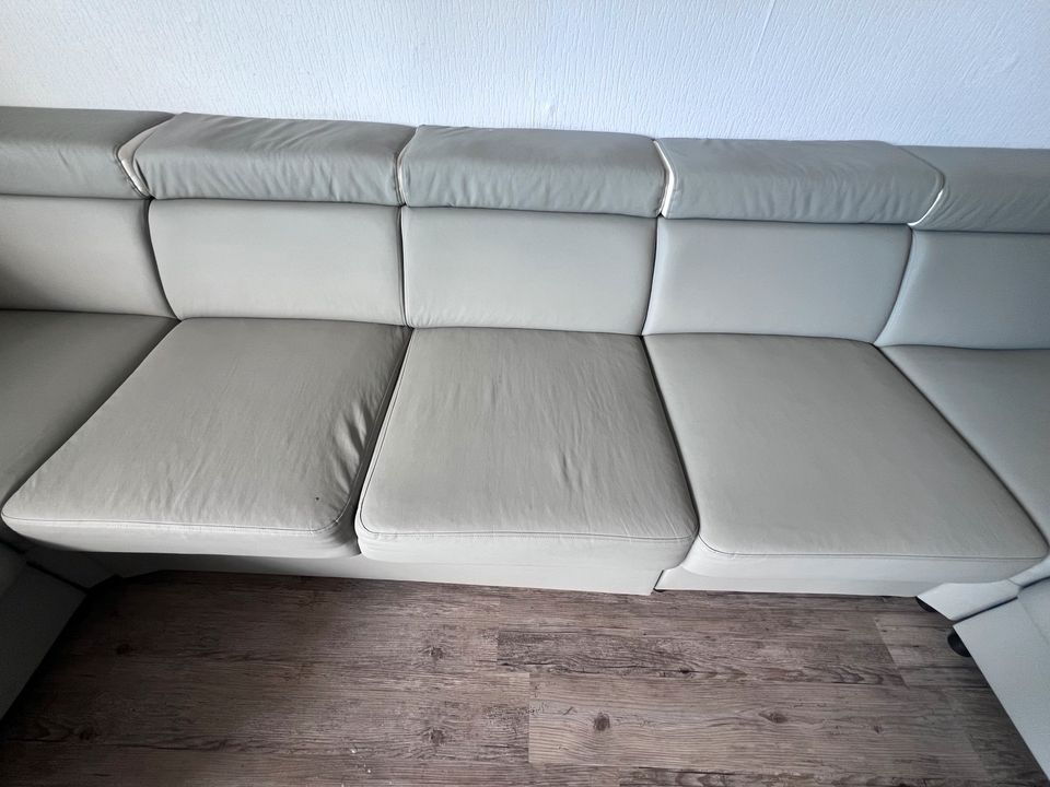 Ecksofa sehr schönes in Moers