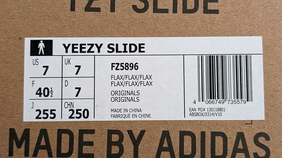Yeezy Slide Flax in Kellinghusen