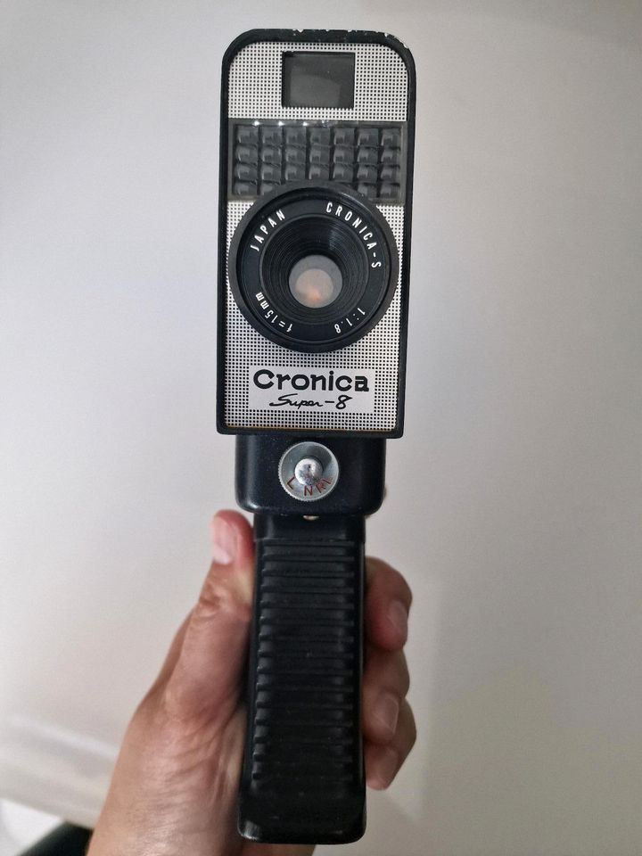 Cronica S-15 Super 8 Reporter Videokamera 60er Vintage in Allmendingen