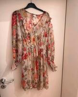H&M Sommerkleid mit Unterkleid & V-Ausschnitt Neu Bayern - Erlangen Vorschau