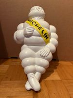 Michelin Männchen 45 cm, top Zustand, mit Halterung Nordrhein-Westfalen - Drolshagen Vorschau