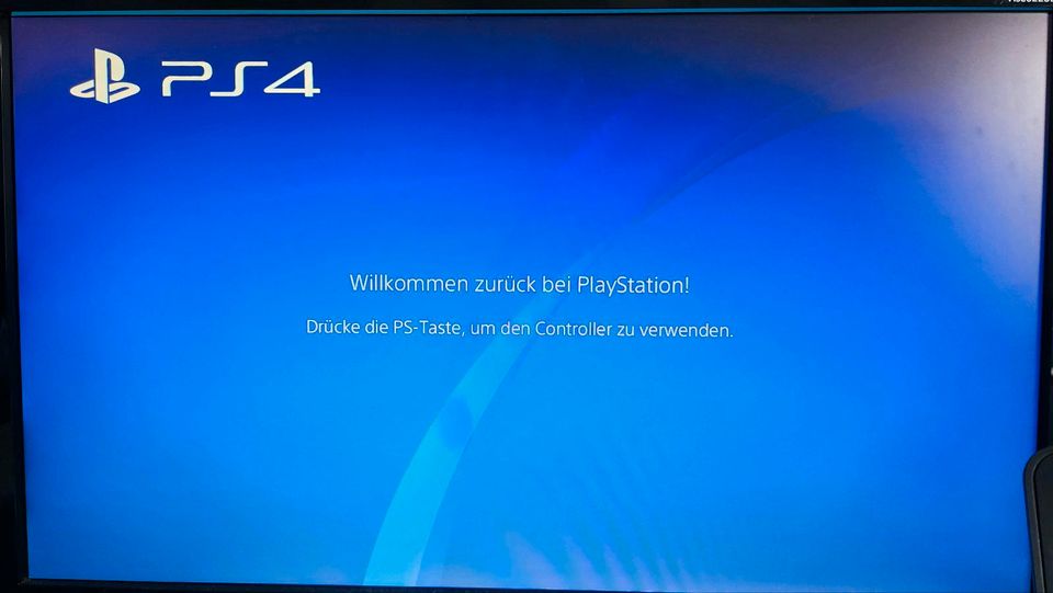 PS4 Pro funktioniert Ohne Probleme Sehr leise. in Recklinghausen