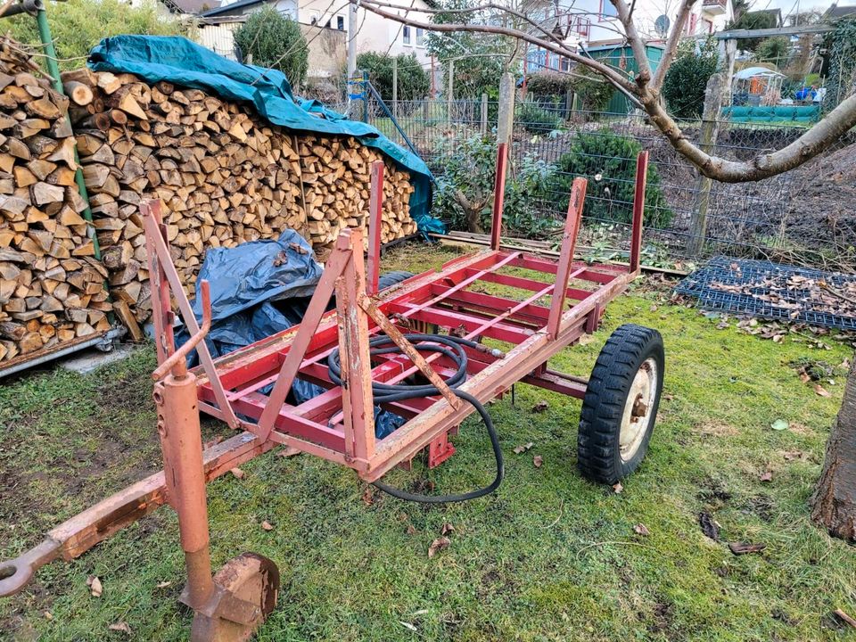 Traktoranhänger Kipper+ neue Bodenplatte in Höhr-Grenzhausen