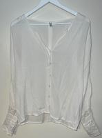 Weiße Bluse von Only mit Spitzen Details Hessen - Mörlenbach Vorschau