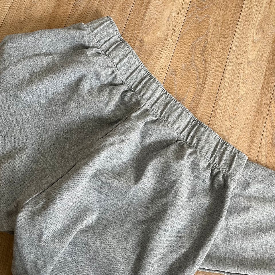 Esmara Hose Jogginghose Grau Sweatpants M H&M Sport in Oldenburg