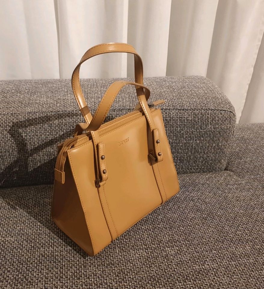 ESPRIT DAMEN HANDTASCHE TOP in Gelsenkirchen