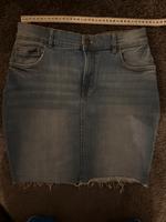 Amisu new Yorker sexy Minirock Jeansrock Rock Jeans M 38 w30 Niedersachsen - Hesel Vorschau