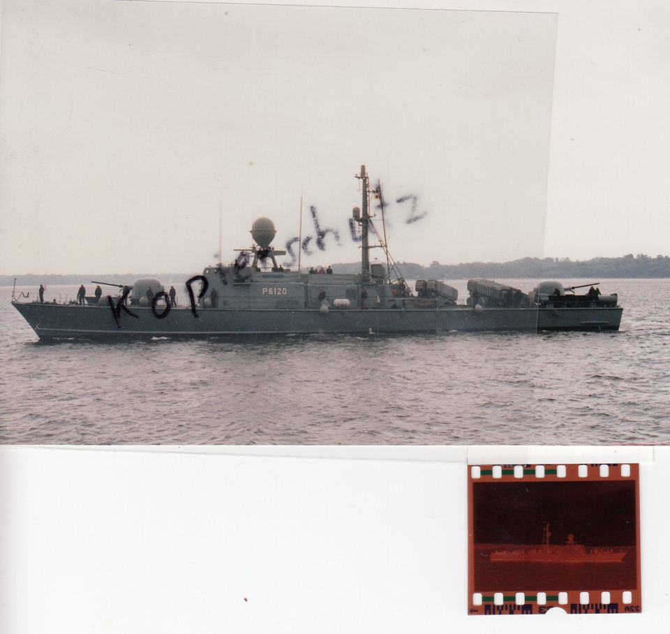 P 6120 Schnellboot S70 KORMORAN, Konvolut Fotos+Stempel-Belege in Kiel