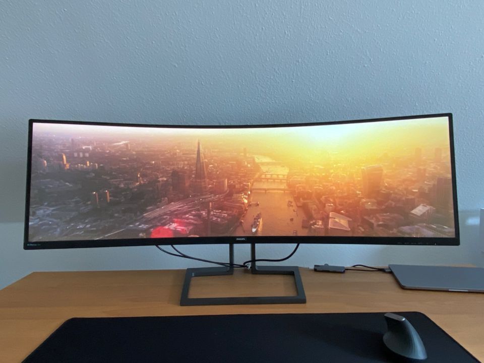 Philips 499P9H - 49 Zoll Curved Monitor Office Gaming Bildschirm in Paderborn