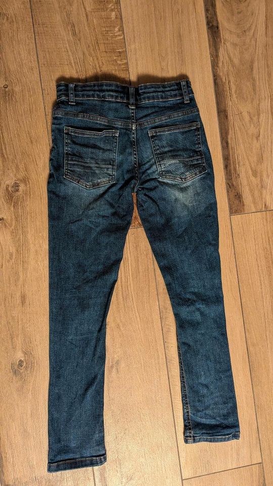 TOP! Boden jeans used look Jungs gr 140 fast neu! in Friedrichsdorf