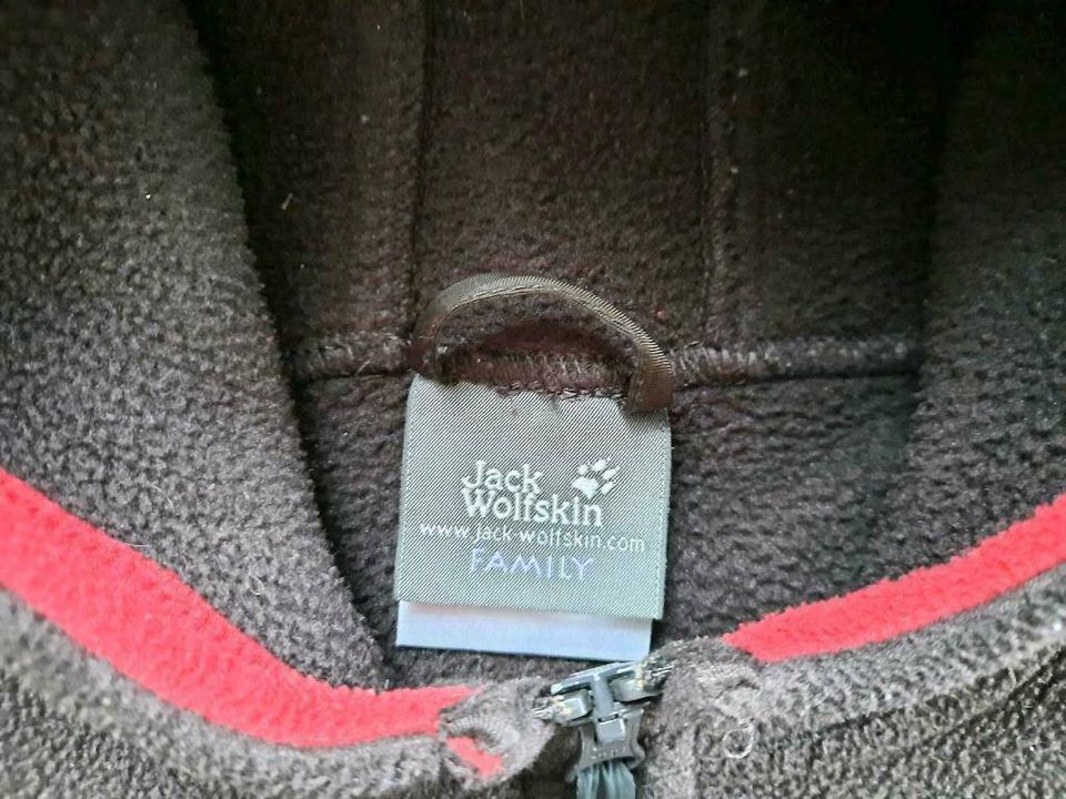 Jack Wolfskin Fleecejacke mit Kapuze 140 in Landshut