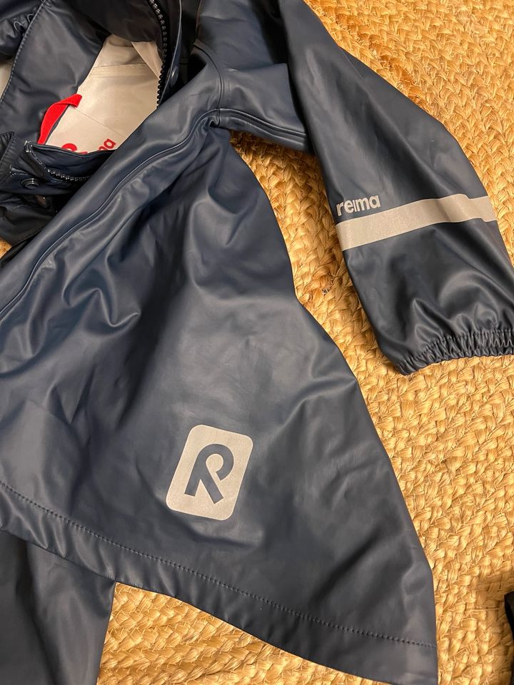 Reima Regenjacke (w.neu) & Regenhose Matschhose Gr. 110-116 in Landshut