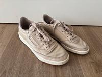 Reebok Schuhe Damen Gr. 39 beige Aachen - Vaalserquartier Vorschau