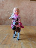 Anziehpuppe, kleine Barbie mit Pferd / Pony Pankow - Weissensee Vorschau