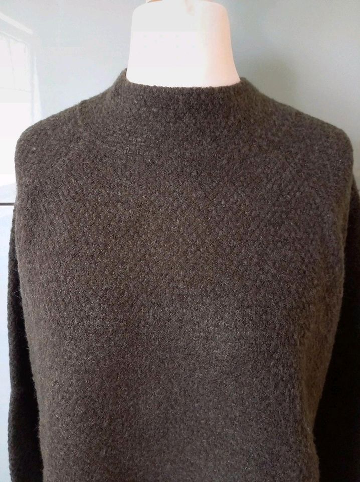 dunkelgrüner Wool Blend Pulli Pullover von Mango mit Turtleneck K in Köln