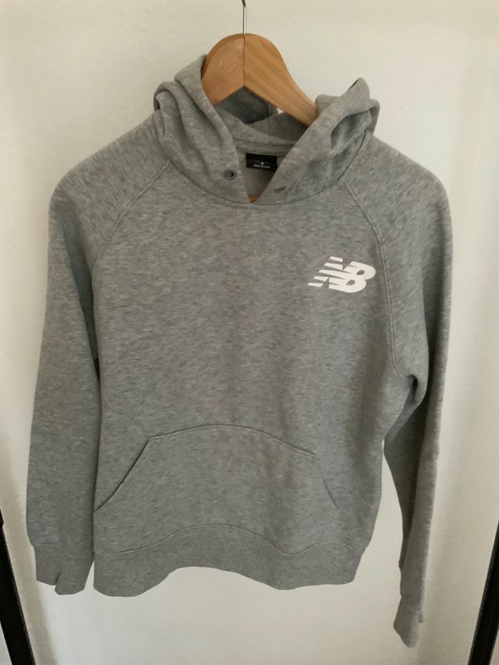 Hoodie New Balance Größe164 in Lilienthal