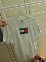 Tommy Hilfiger T-Shirt Gr. XS guter Zustand Hamburg-Mitte - Hamburg Altstadt Vorschau