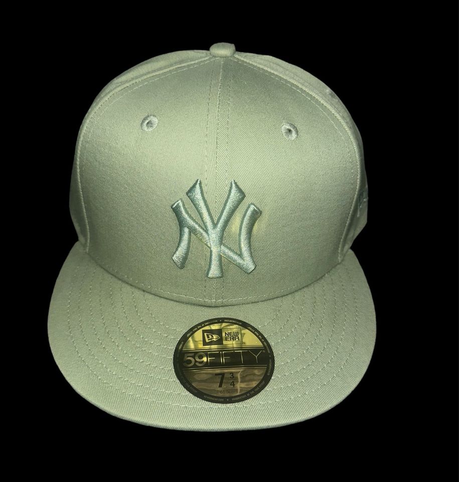 New Era Cap NY 7 3/4 *TOP* 59Fifty Fitted in Berlin