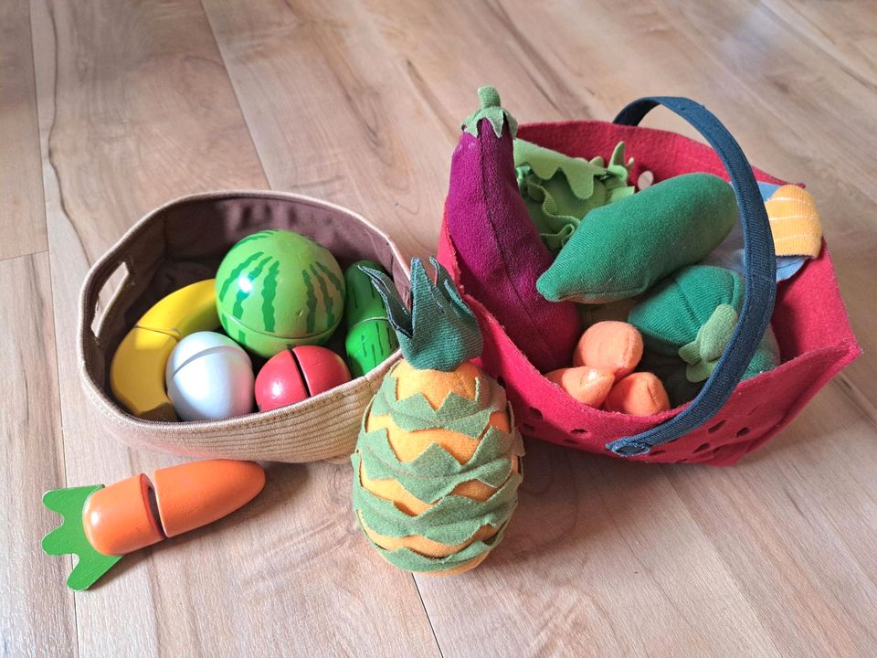 Kinderküche aus Holz von Musterkind in Altena