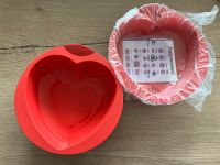 NEU! Tupperware Silikon Backform Herz Nordrhein-Westfalen - Bad Oeynhausen Vorschau