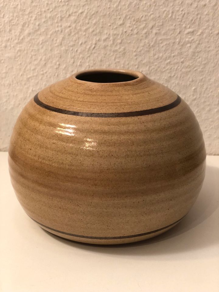 Vase aus Steinzeug der Keramik „Parabis“ Art Deko in Wiesbaden