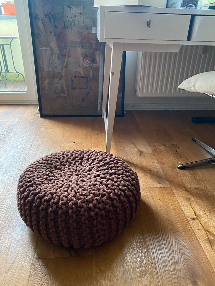 Knitted Footstool in Berlin