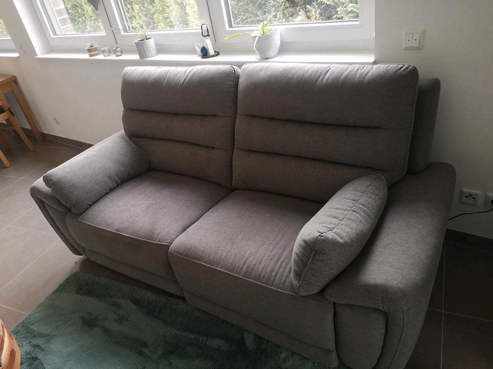 Sofa, 2 Sitzer, elektrisch in Saarbrücken