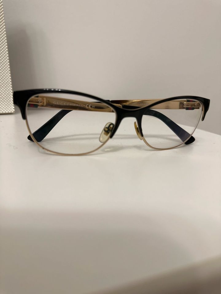 Gucci Brillen Gold Schwarz in Meine