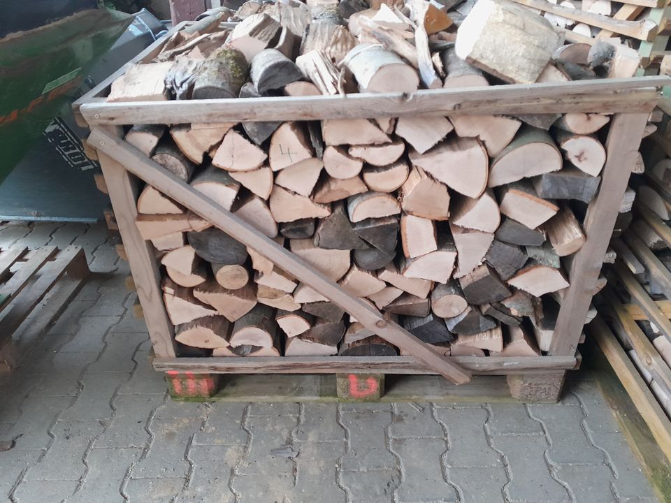 Brennholz zu verkaufen in Waldems
