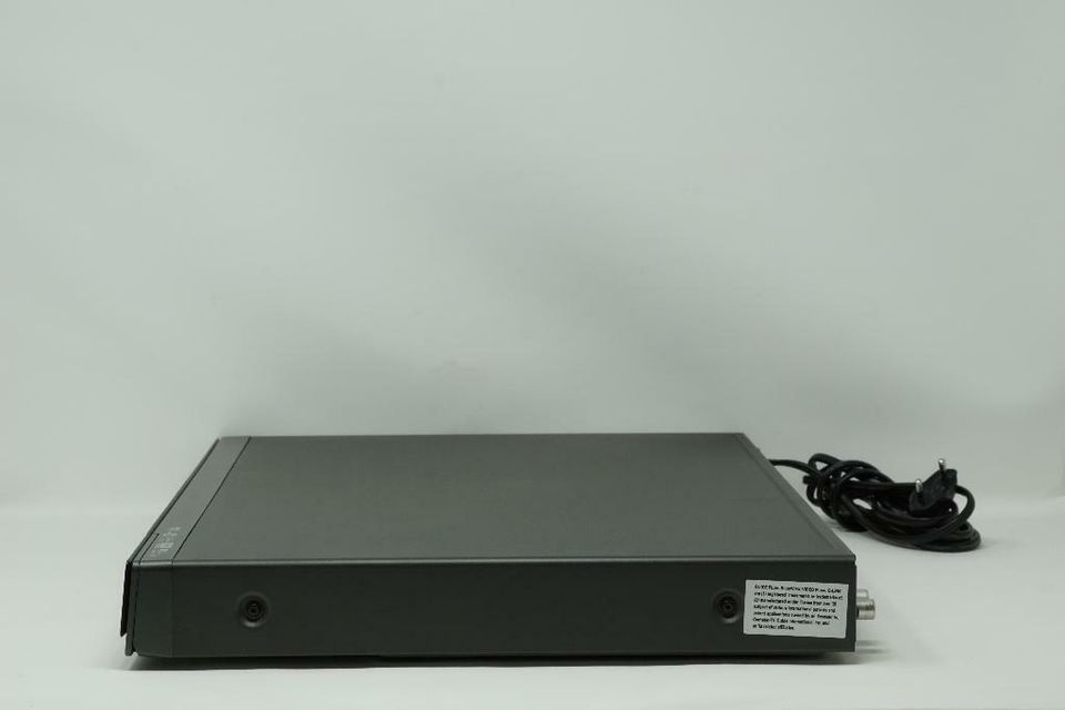 Philips HDD & DVD Festplattenrecorder DVDR3575H + Fernbedienung in Hof (Saale)