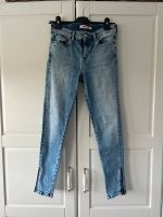 Tommy Jeans Damen Jeans hellblau 27/32 Niedersachsen - Emden Vorschau