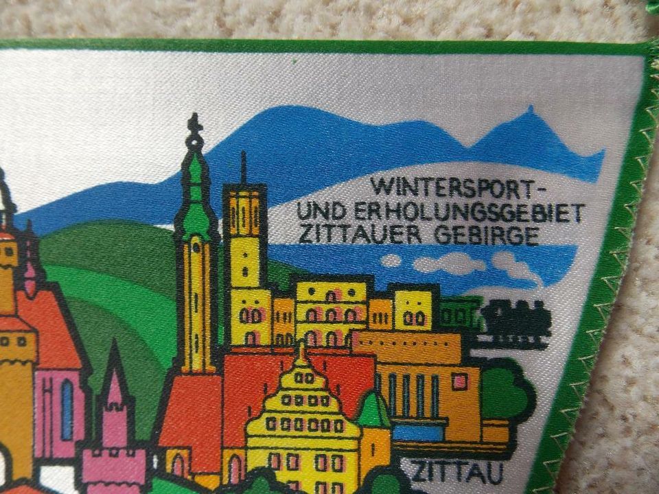 Wimpel aus DDR- Zeiten in Halberstadt