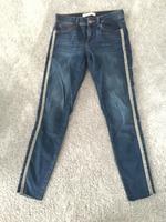 Zara Jeans in Gr.36 mit Strass, wie neu Bayern - Sankt Wolfgang Vorschau