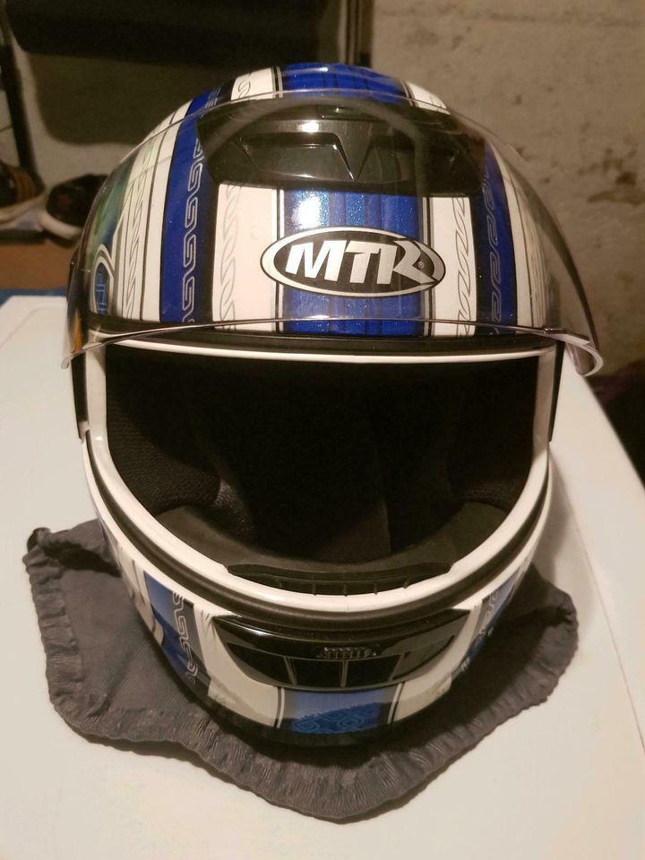 MTR Motorrad Helm wie neu in Oberhausen